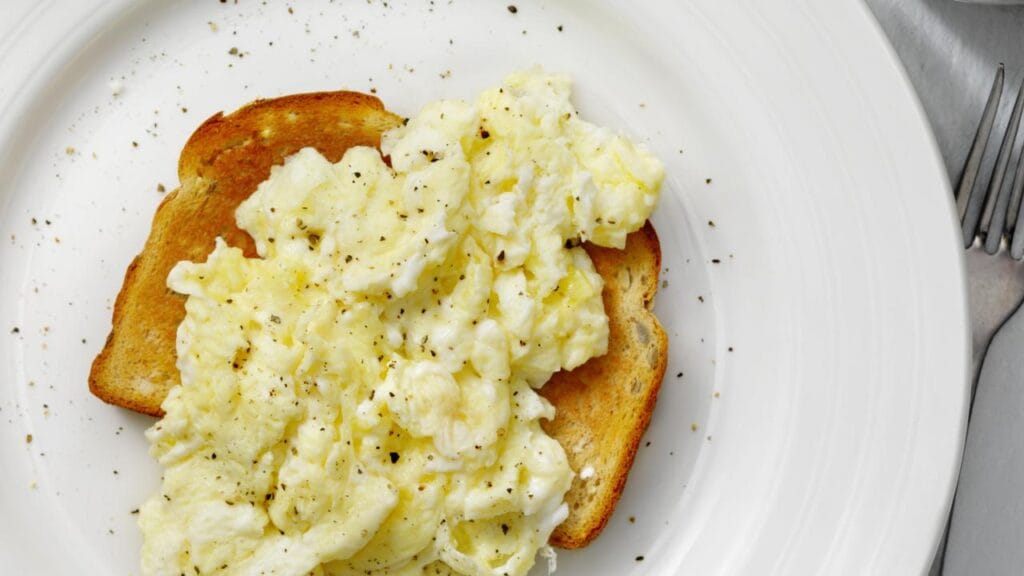 scrambled eggs and toast candor